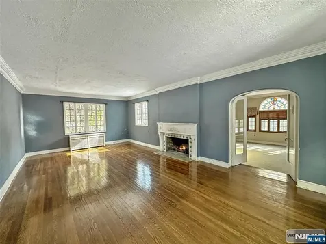 112 Oxford Place Glen Rock NJ 07452