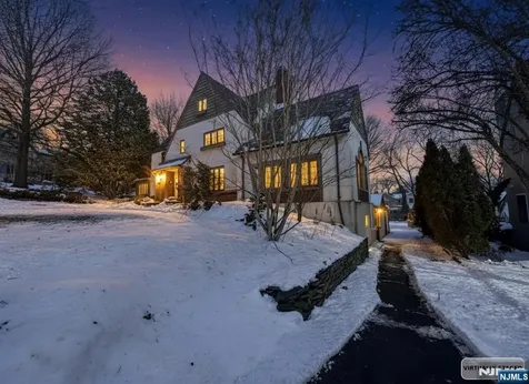 112 Oxford Place Glen Rock NJ 07452