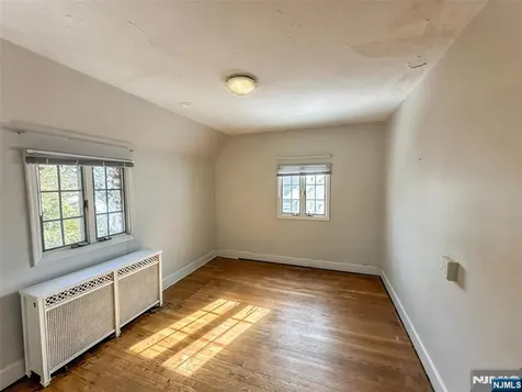112 Oxford Place Glen Rock NJ 07452