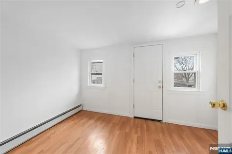 249 Summer Avenue Newark NJ 07104