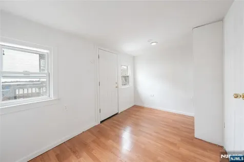 249 Summer Avenue Newark NJ 07104