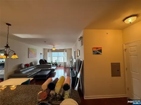 281 Cory Lane Elmwood Park NJ 07407