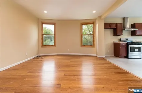 21 Dodd Street East Orange NJ 07017