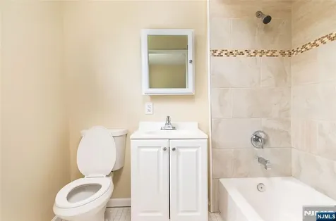21 Dodd Street East Orange NJ 07017