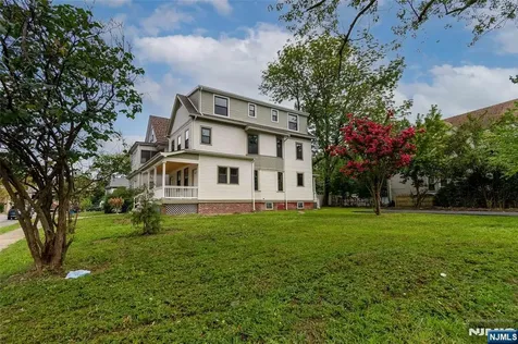 21 Dodd Street East Orange NJ 07017
