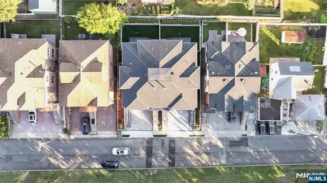 428 6th Street Palisades Park NJ 07650