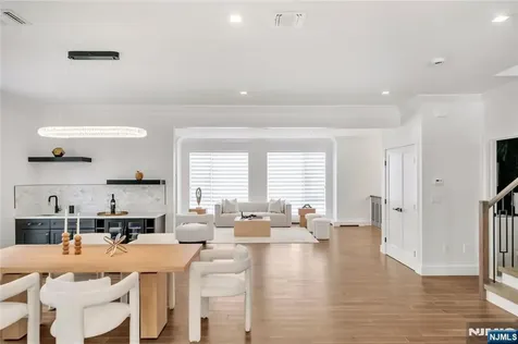 428 6th Street Palisades Park NJ 07650