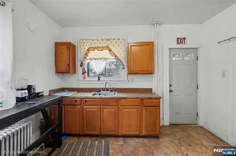 458 Fairview Avenue Orange NJ 07050