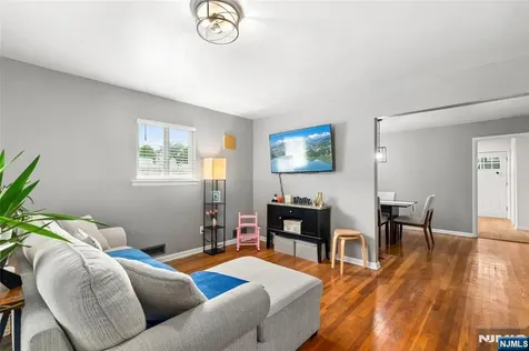 401 White Street Orange NJ 07050
