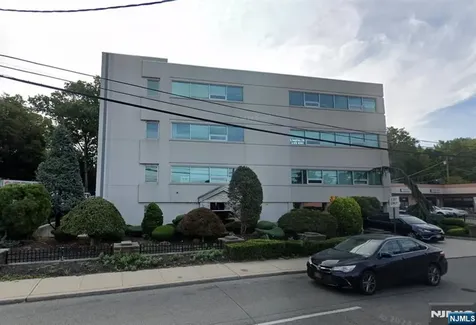 725 Grand Avenue Ridgefield NJ 07657