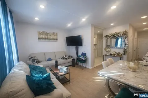 539-541 18th Avenue Newark NJ 07103