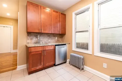 539-541 18th Avenue Newark NJ 07103