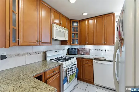 184 22nd Street Paterson NJ 07514