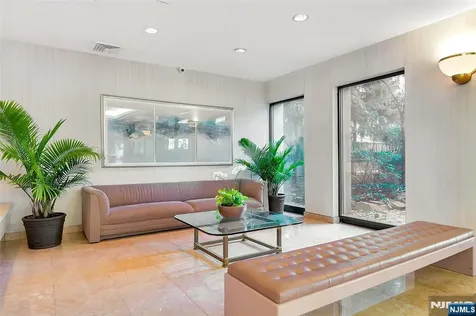 200 Winston Cliffside Park NJ 07010
