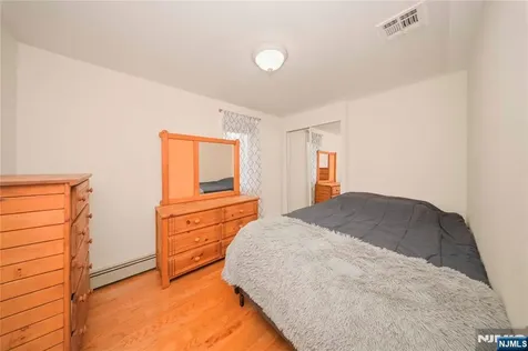 130 Tuella Avenue Elmwood Park NJ 07407