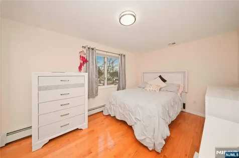 130 Tuella Avenue Elmwood Park NJ 07407