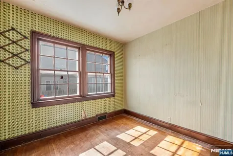 164 Chestnut Street Garfield NJ 07026