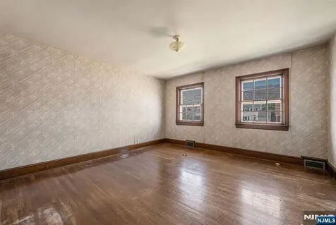 164 Chestnut Street Garfield NJ 07026