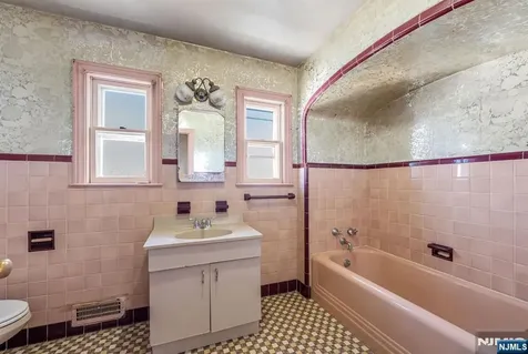 164 Chestnut Street Garfield NJ 07026