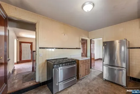 164 Chestnut Street Garfield NJ 07026