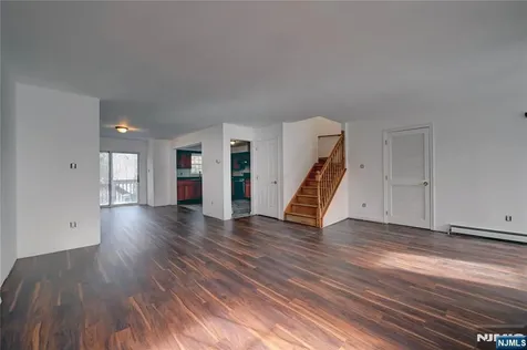 74 Camp Lane Fairfield NJ 07004