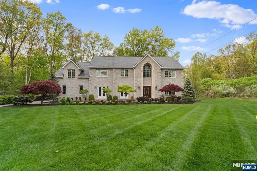 7 Orchard Lane Old Tappan NJ 07675