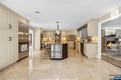 7 Orchard Lane Old Tappan NJ 07675