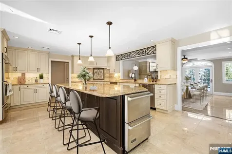 7 Orchard Lane Old Tappan NJ 07675