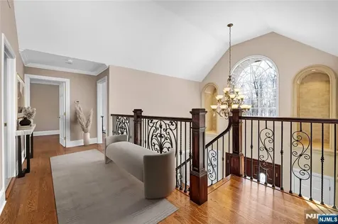 7 Orchard Lane Old Tappan NJ 07675