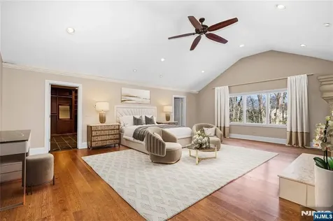 7 Orchard Lane Old Tappan NJ 07675