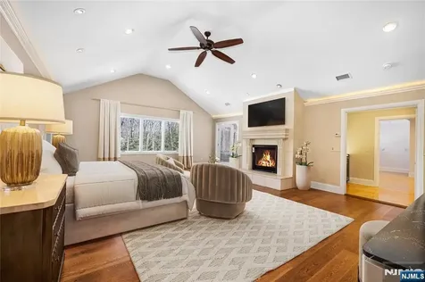 7 Orchard Lane Old Tappan NJ 07675