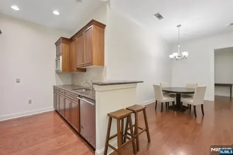 1314 The Plaza Tenafly NJ 07670