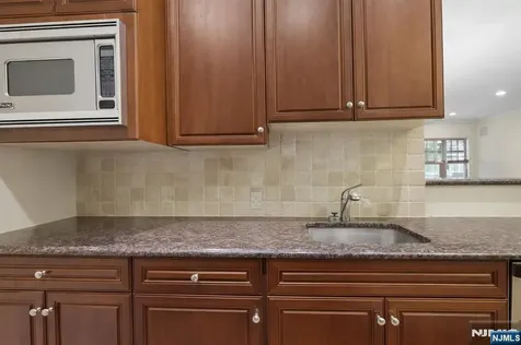 1314 The Plaza Tenafly NJ 07670