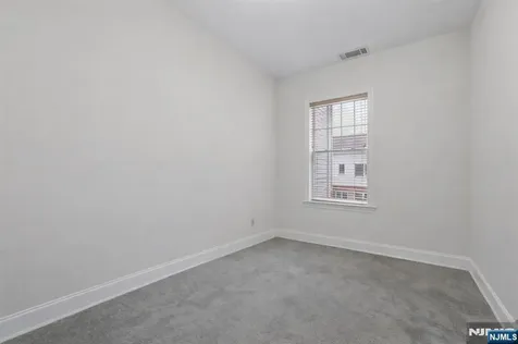 1314 The Plaza Tenafly NJ 07670