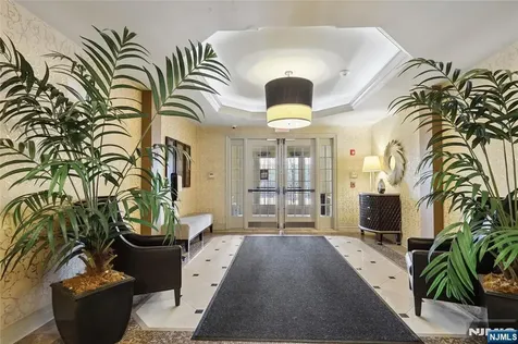 1314 The Plaza Tenafly NJ 07670