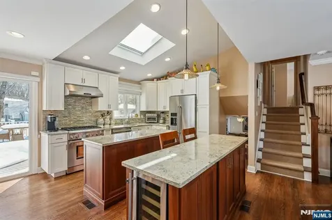 6 Knollwood Drive Livingston NJ 07039