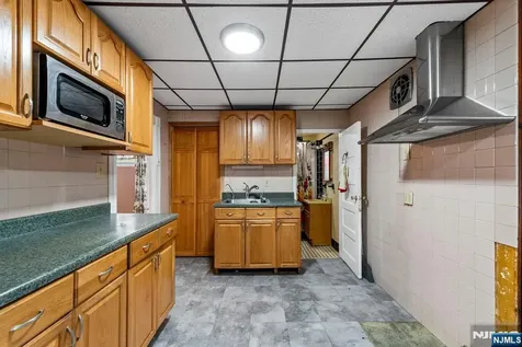 85-87 Kearney Street Paterson NJ 07522