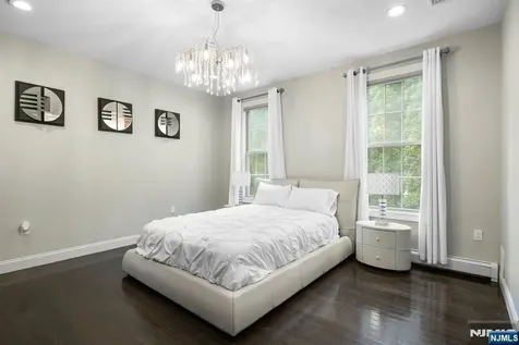 56 Lilac Lane Paramus NJ 07652