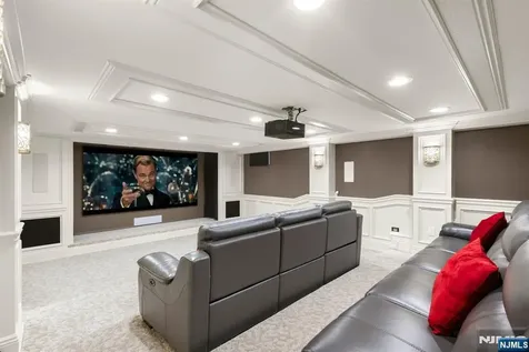 56 Lilac Lane Paramus NJ 07652
