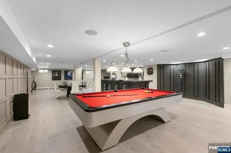 56 Lilac Lane Paramus NJ 07652