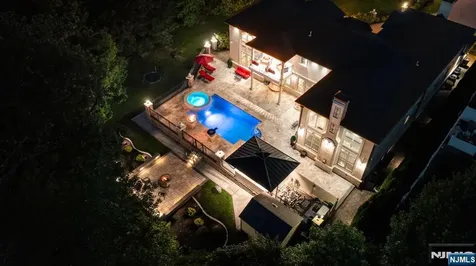 56 Lilac Lane Paramus NJ 07652