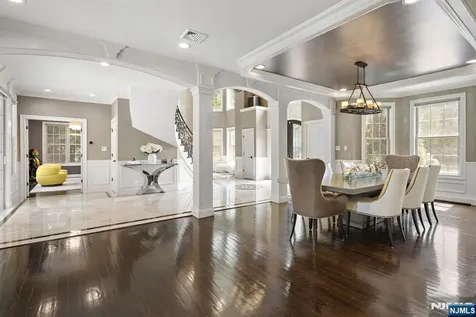 56 Lilac Lane Paramus NJ 07652