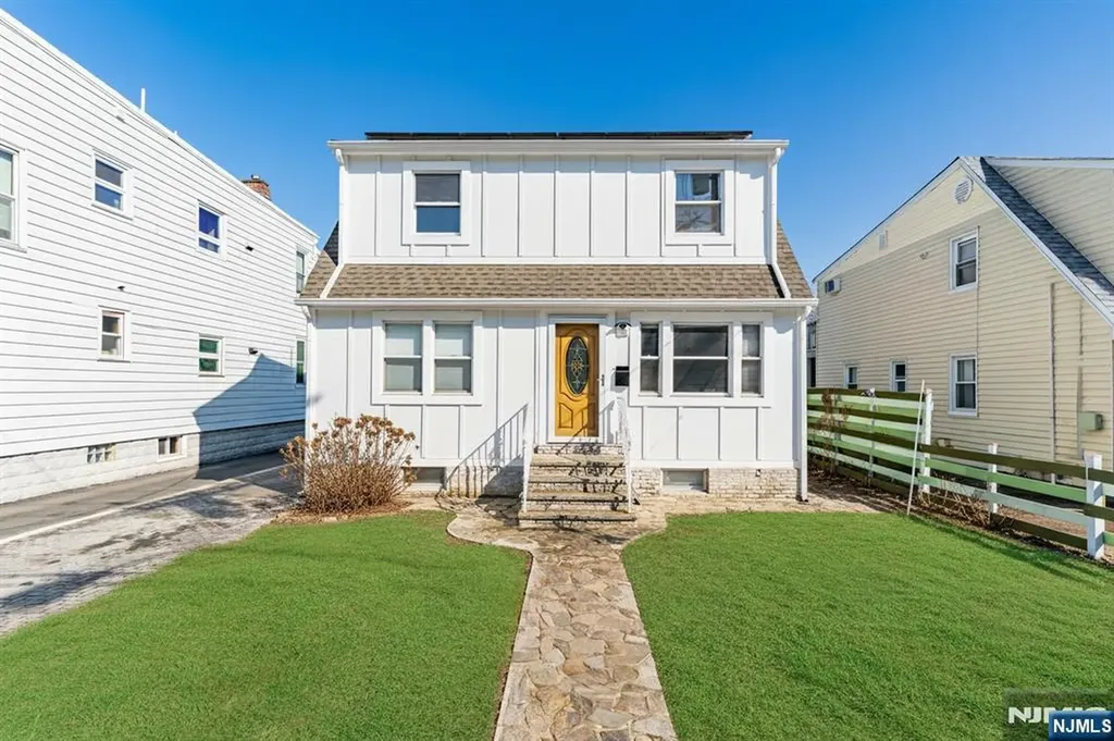 22 Schuyler Avenue Kearny NJ 07032