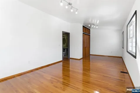 22 Schuyler Avenue Kearny NJ 07032