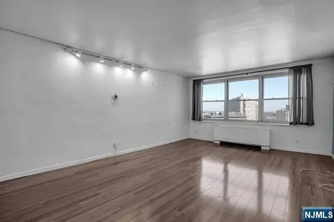 2100 Linwood Avenue Fort Lee NJ 07024