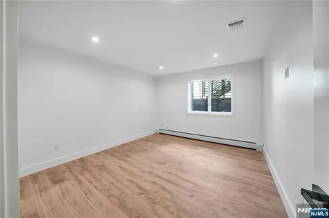 428 6th Street Palisades Park NJ 07650