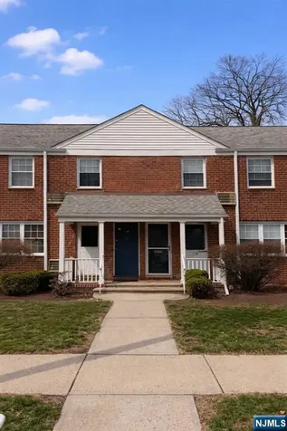 118 Darwin Avenue Rutherford NJ 07070