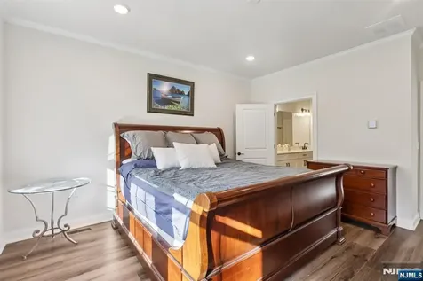 28 Dahlia Drive Warren NJ 07059