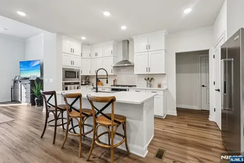 28 Dahlia Drive Warren NJ 07059