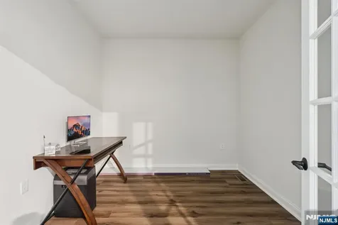 28 Dahlia Drive Warren NJ 07059